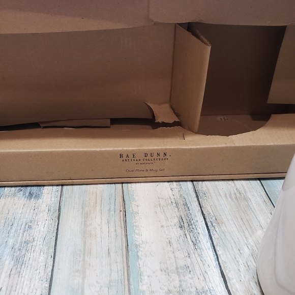 Rue Dunn Oval Plate & Mug Set. - Picture 5 of 8